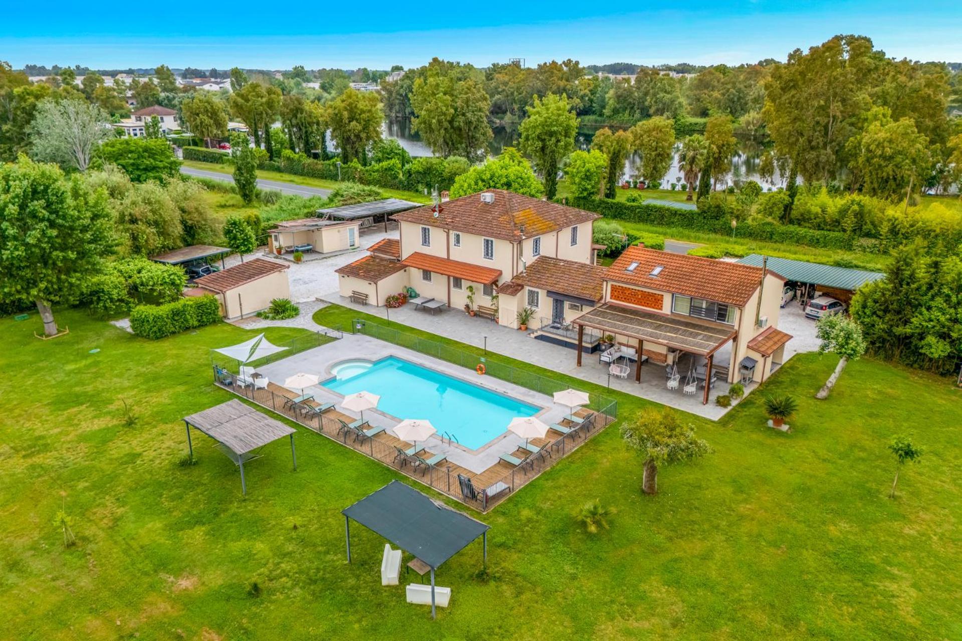 Vistalago Versilia Масароза Екстериор снимка